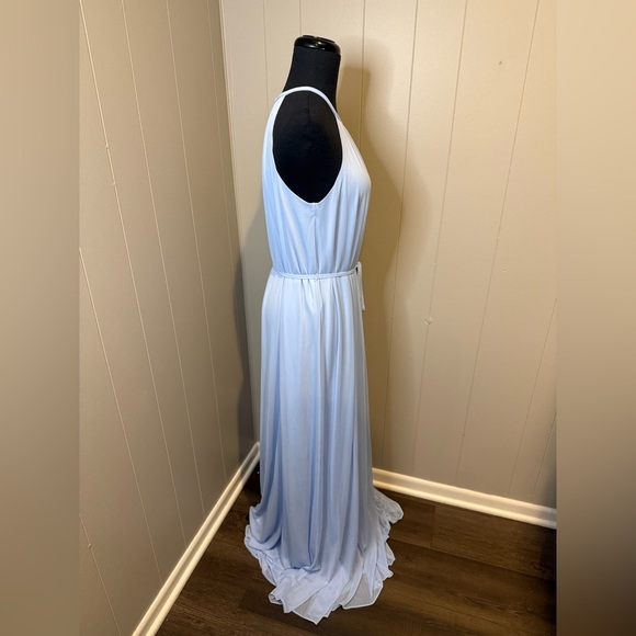 David’s Bridal Sleeveless Maxi Dress Back Slit & Clasp Underlining. Size 6. - Picture 3 of 8